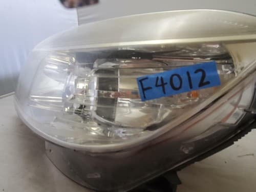 08-11 MB C230 C250 C300 C350 W204 LEFT FRONT DRIVER HEADLIGHT A2048208761 - Thumbnail 4