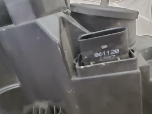 08-11 MB C230 C250 C300 C350 W204 LEFT FRONT DRIVER HEADLIGHT A2048208761 - Thumbnail 8