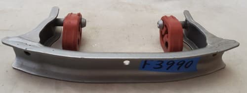 2013 - 2015 A2044901640 Mercedes-Benz, Center Muffler Bracket - Image 1