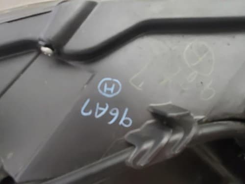 2009-2013 LEXUS RX330-350 Right Passenger Headlight Broken Tabs - Thumbnail 10