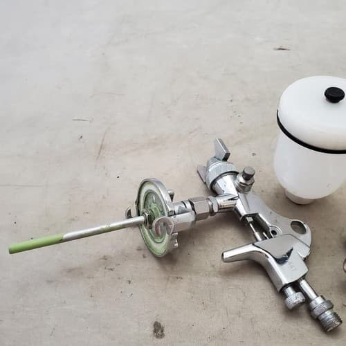 Spray Gun Noozle and Paint Holder with Pressure Regulator - Thumbnail 3