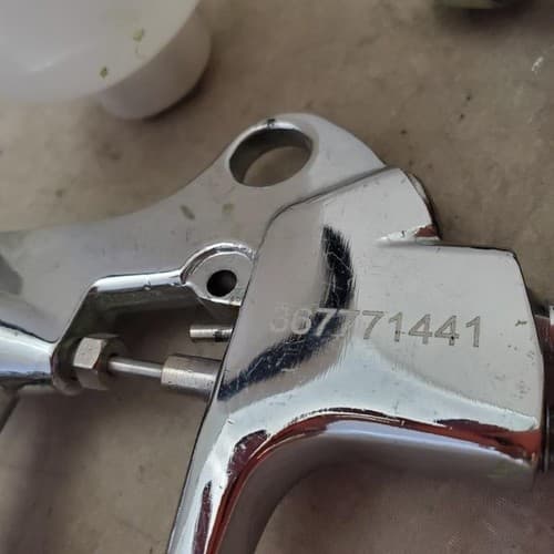 Spray Gun Noozle and Paint Holder with Pressure Regulator - Thumbnail 4