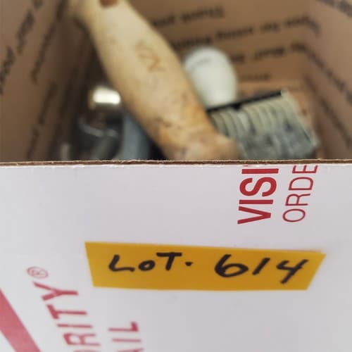 Lot of Pistol Grip Air Gun, Nylon Sealant Roller & Vintage Numbering Stamp - Thumbnail 2