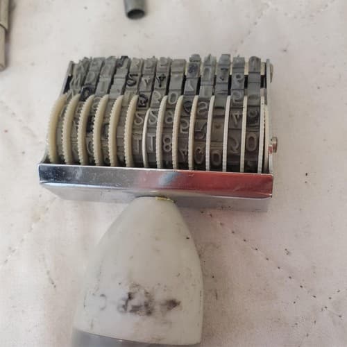 Lot of Pistol Grip Air Gun, Nylon Sealant Roller & Vintage Numbering Stamp - Thumbnail 6