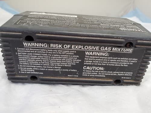 DieHard 71219 6/12V Shelf Smart Battery Charger and 2A Maintainer - Thumbnail 2