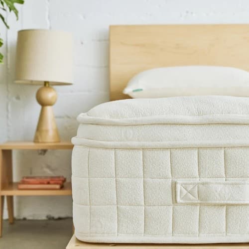 Avocado Luxury Organic Mattress King Size Plush. Two King Size Pillows Included - Thumbnail 3