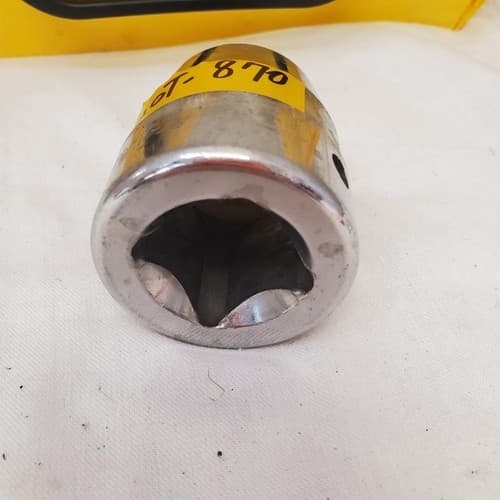 Alloy Steel Drive 12 Point Deep SAE Socket LOT-870 - Thumbnail 4