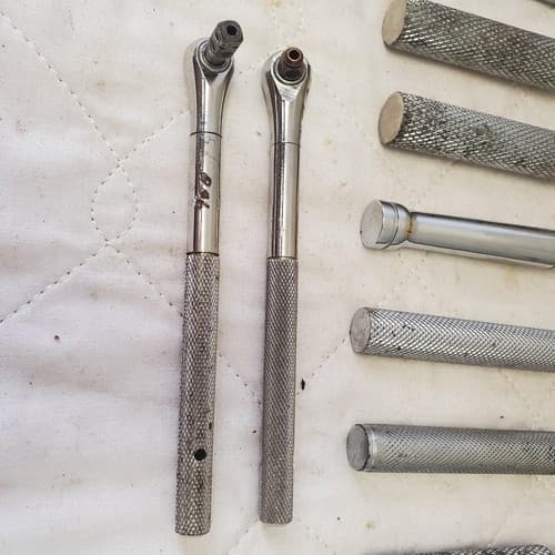 Lot of Assorted Ratcheting Socket Wrenches LOT 550 - Thumbnail 6