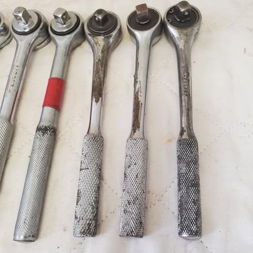 Lot of Assorted Ratcheting Socket Wrenches LOT 550 - Thumbnail 5