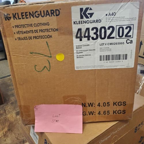 Kimberly-Clark 44302 Disposable Coveralls, M, 25 , White, Kleenguard A40 - Thumbnail 2