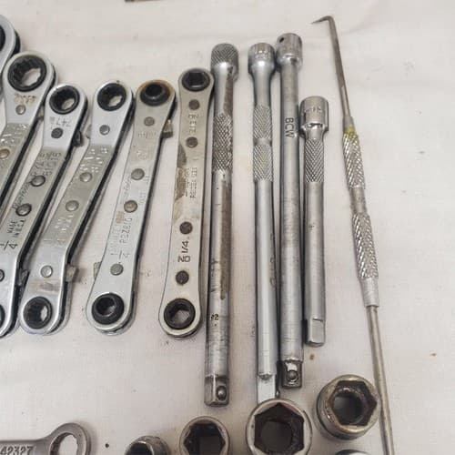 Lot of 26 Assorted Multi Brands Ratchet Wrench & Socket Set LOT-796 - Thumbnail 5