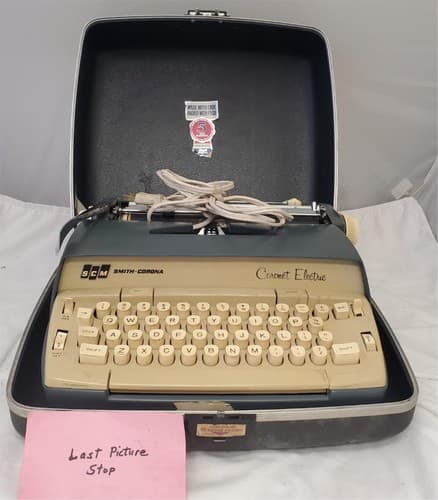 Vintage Scm Smith Corona Coronet Electric Portable Typewriter with Case - Thumbnail 8