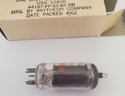 Raytheon 12AU6 Vacuum Tube TV Guitar AMP - Thumbnail 4