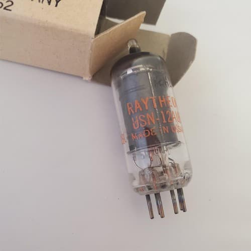 Raytheon 12AU6 Vacuum Tube TV Guitar AMP - Thumbnail 9