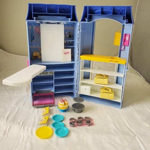 Mattel Bake Shop Playset w/Loads of Accessories - Thumbnail 7