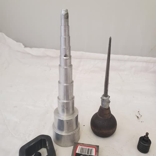 Lot of Assortment of Various Hand Tools LOT 354 - Thumbnail 4