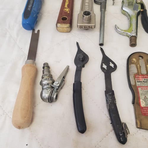 Lot of Assortment of Various Hand Tools LOT 354 - Thumbnail 9