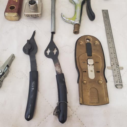 Lot of Assortment of Various Hand Tools LOT 354 - Thumbnail 10