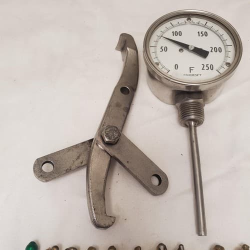Ashcroft Pressure Gauge and Brown Drill Bits - Thumbnail 2