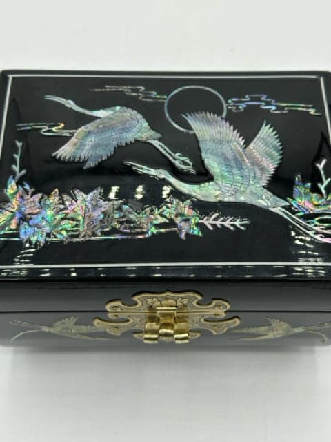 Vintage Chinese Musical Jewelry Box With Abalone Inlay - Thumbnail 3