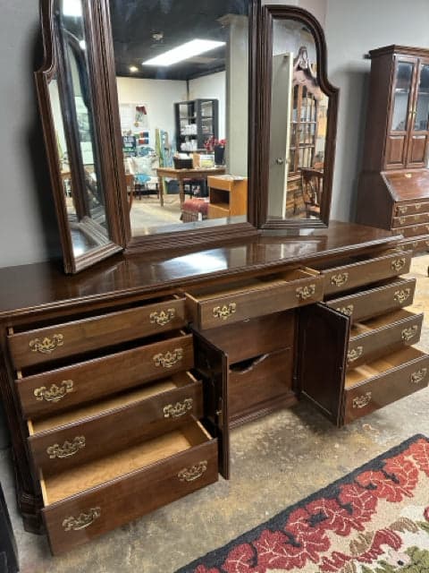 Ethan Allen Georgian Court Cherry Triple Dresser with Tri-Fold Mirror - Thumbnail 2