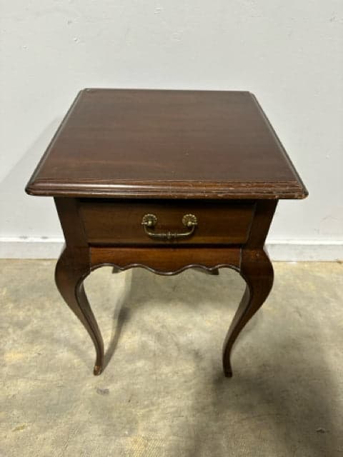 Ethan Allen Queen Anne Style Cherry Side Table - Image 1