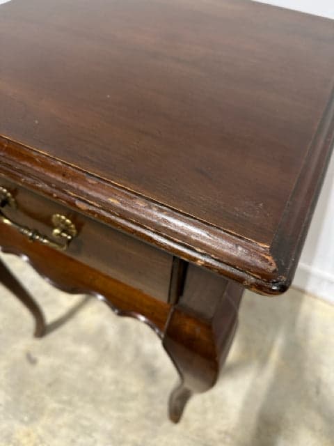 Ethan Allen Queen Anne Style Cherry Side Table - Thumbnail 2