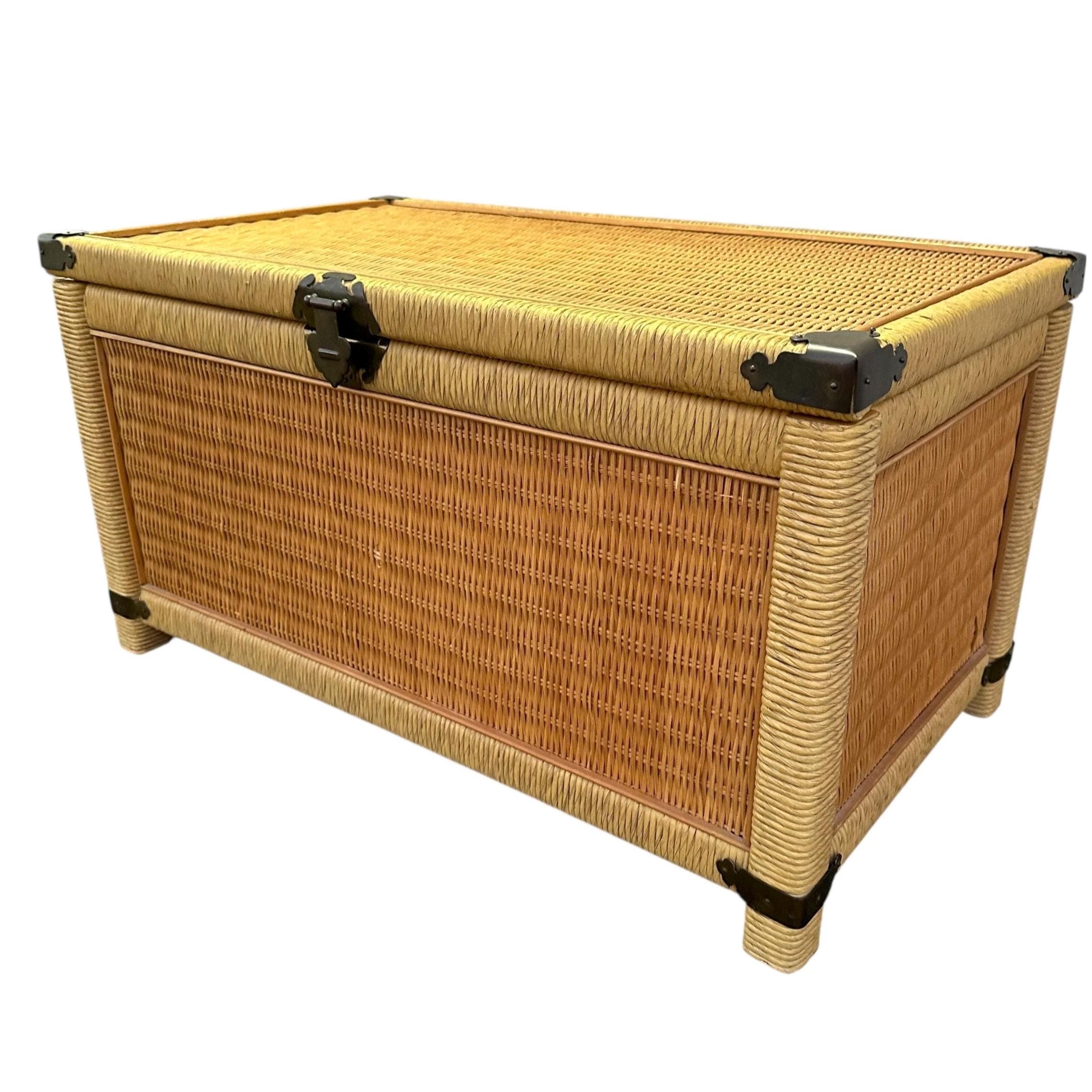 Vintage Woven Wicker Storage Trunk with Chinoiserie Brass Hardware - Henry Link Style with Natural Rattan - Thumbnail 2