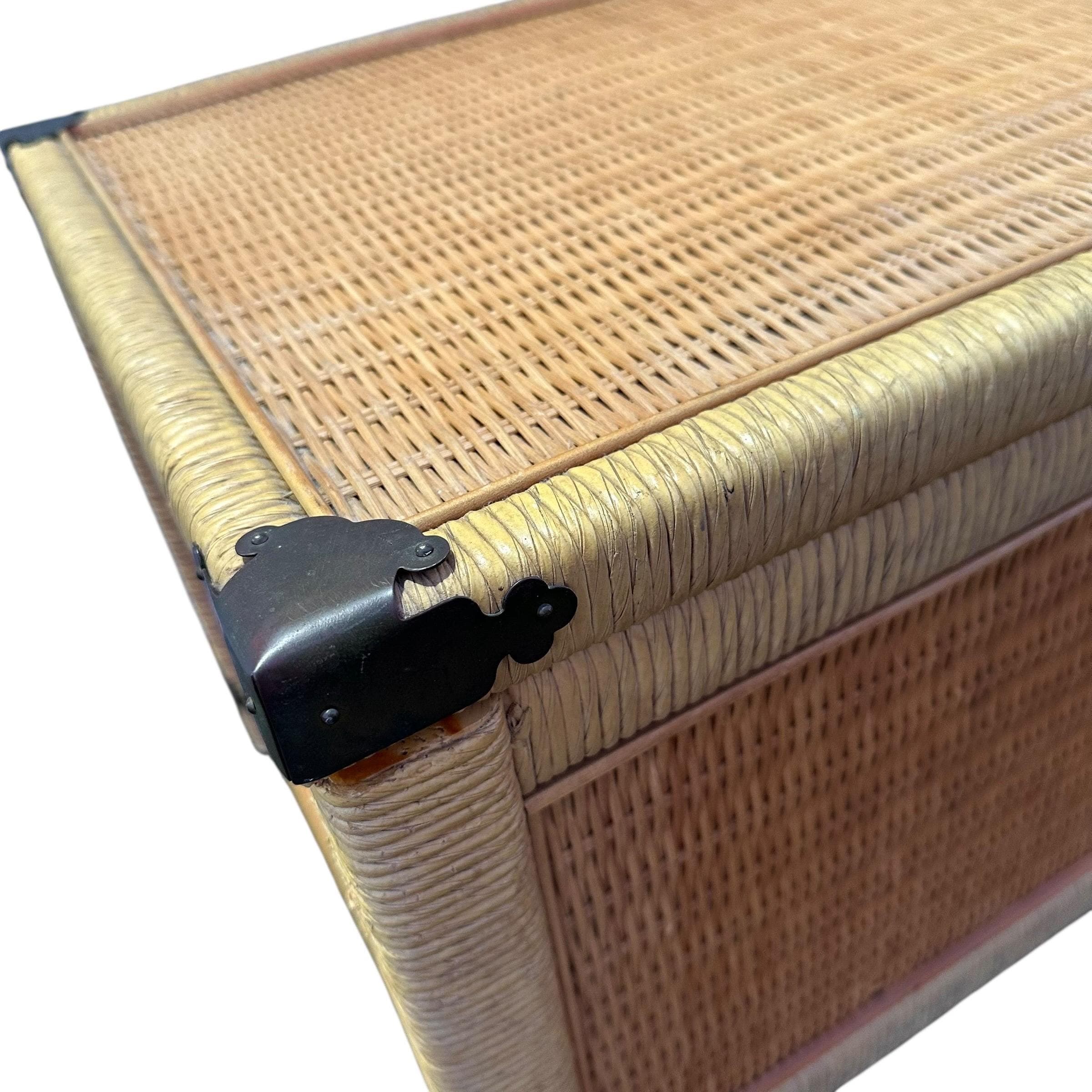 Vintage Woven Wicker Storage Trunk with Chinoiserie Brass Hardware - Henry Link Style with Natural Rattan - Thumbnail 9