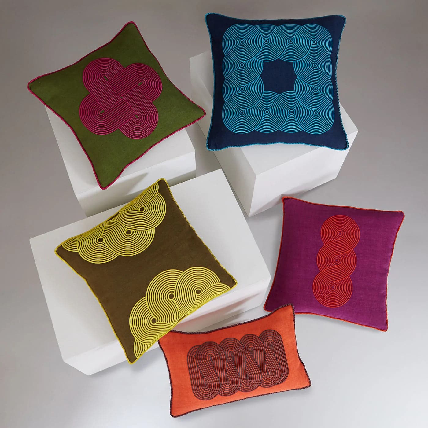 Jonathon Adler Pompidou Fuchsia Loops Pillow FFW-1332 - Thumbnail 4
