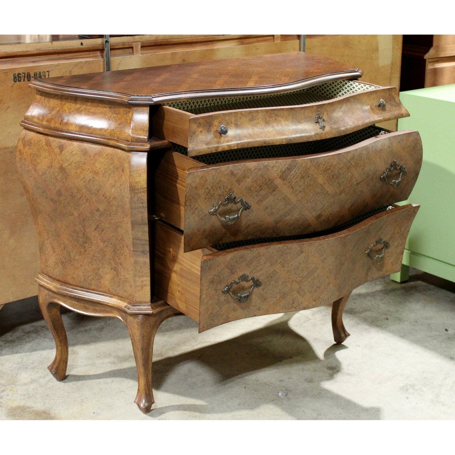 Ethan Allen Bombe Chest - Brown - Thumbnail 2
