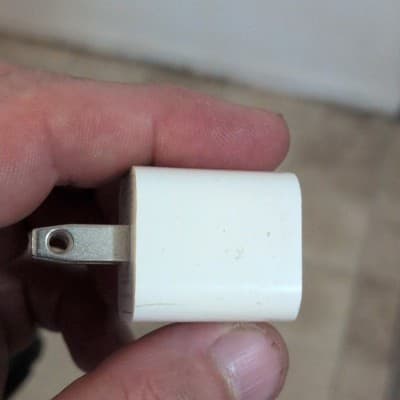 Apple USB Wall Charger White A1385 5V - Thumbnail 2
