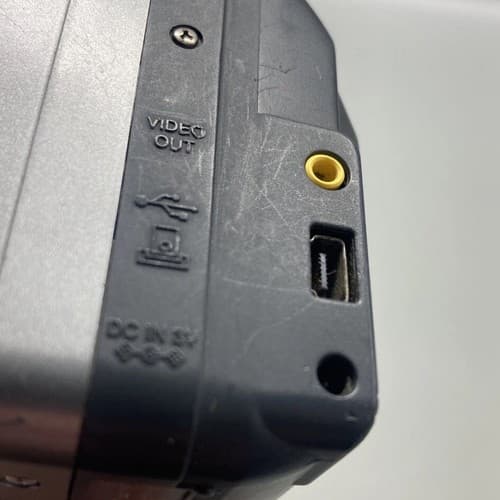 Fujifilm FinePix A Series A205 2.0MP Digital Camera - Silver - Thumbnail 7