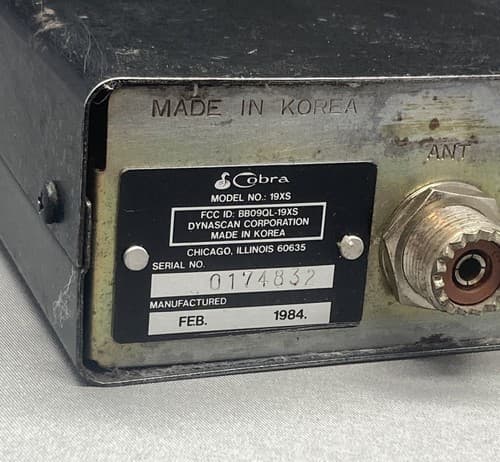 Cobra CB Radio 40 Channel Analog Mobile In-Vehicle With Microphone 1984 19XS - Thumbnail 2