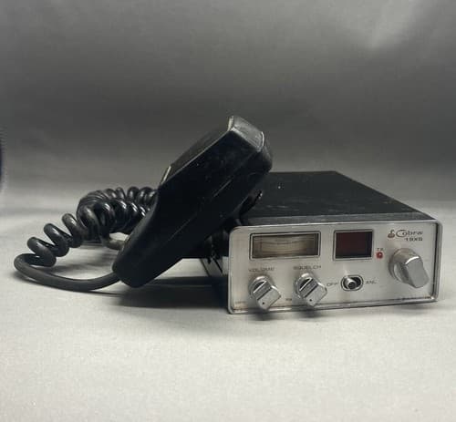 Cobra CB Radio 40 Channel Analog Mobile In-Vehicle With Microphone 1984 19XS