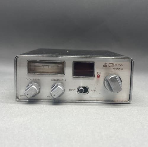 Cobra CB Radio 40 Channel Analog Mobile In-Vehicle With Microphone 1984 19XS - Thumbnail 4