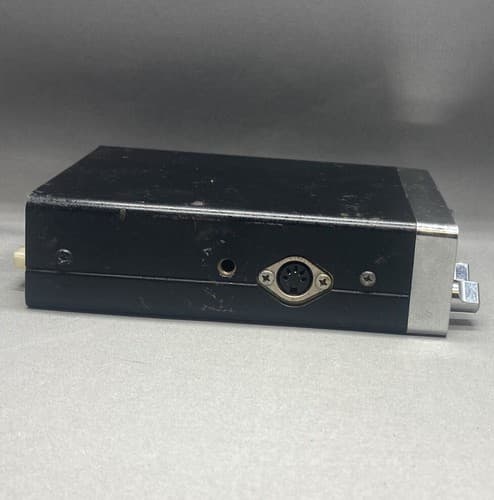 Cobra CB Radio 40 Channel Analog Mobile In-Vehicle With Microphone 1984 19XS - Thumbnail 9