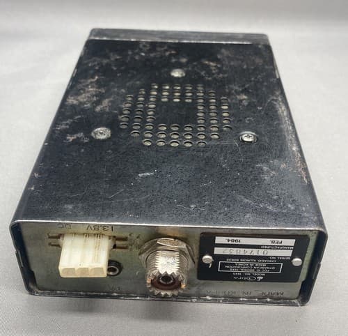 Cobra CB Radio 40 Channel Analog Mobile In-Vehicle With Microphone 1984 19XS - Thumbnail 8