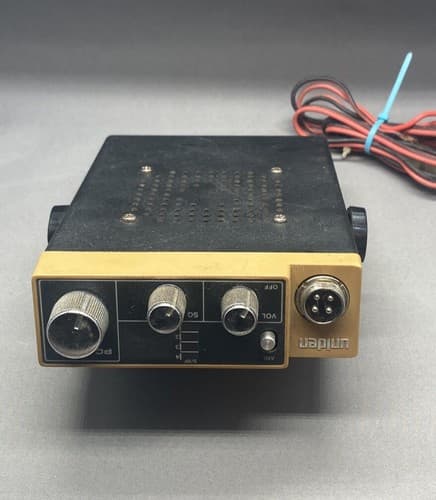 Uniden CB Radio 40-Channel Citizen Band Mobile Transceiver PC33 - Thumbnail 7