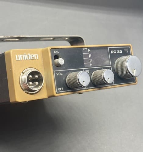 Uniden CB Radio 40-Channel Citizen Band Mobile Transceiver PC33 - Thumbnail 8