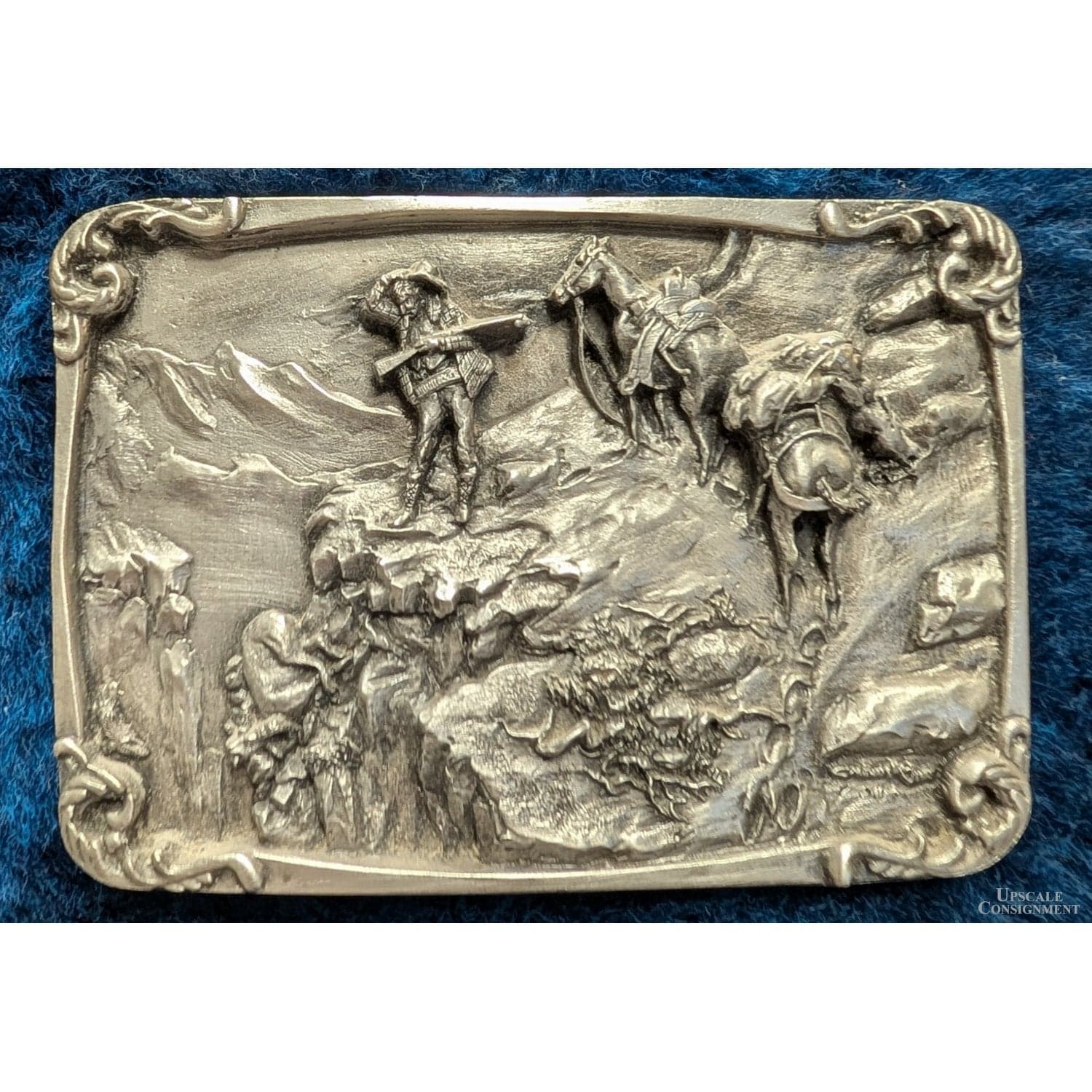 Charles M. Russell Pewter Buckle Set – Framed with COA – Western art collectible. - Thumbnail 4