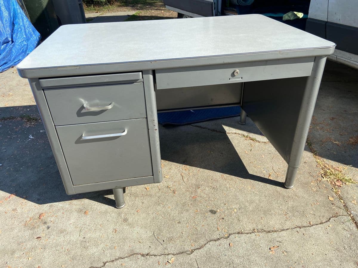 1960s Steelcase Vintage Mid Century Modern Tanker Desk - Thumbnail 5