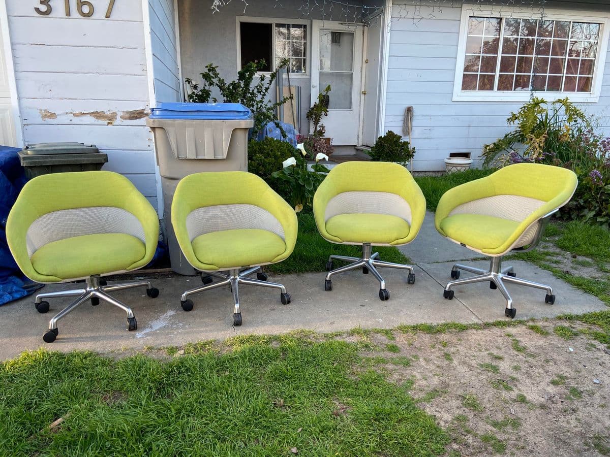 Contemporary Steelcase Coalesse Lounge Chairs- Set of 4 - Thumbnail 4