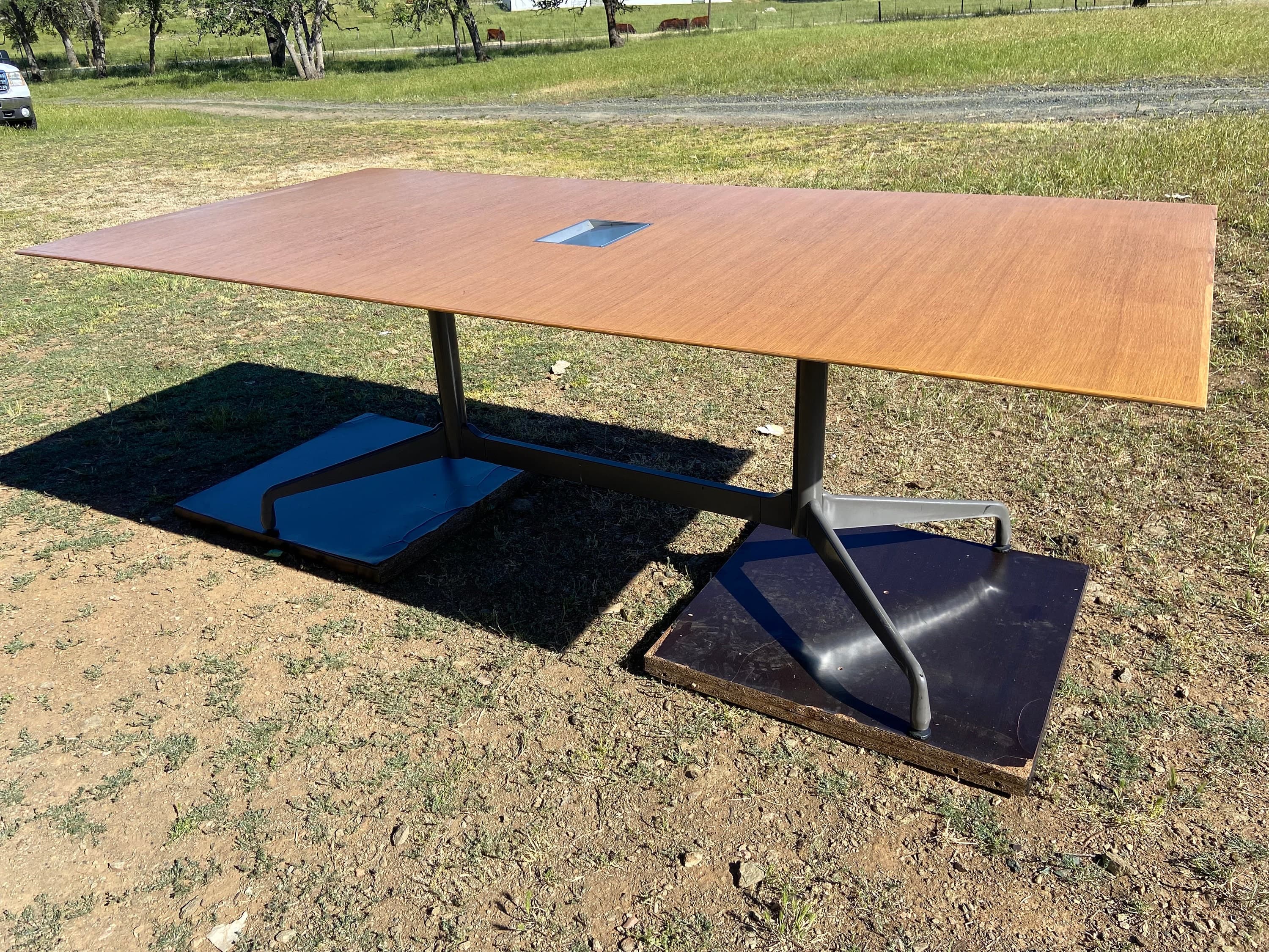 Herman Miller vintage conference table - Thumbnail 5