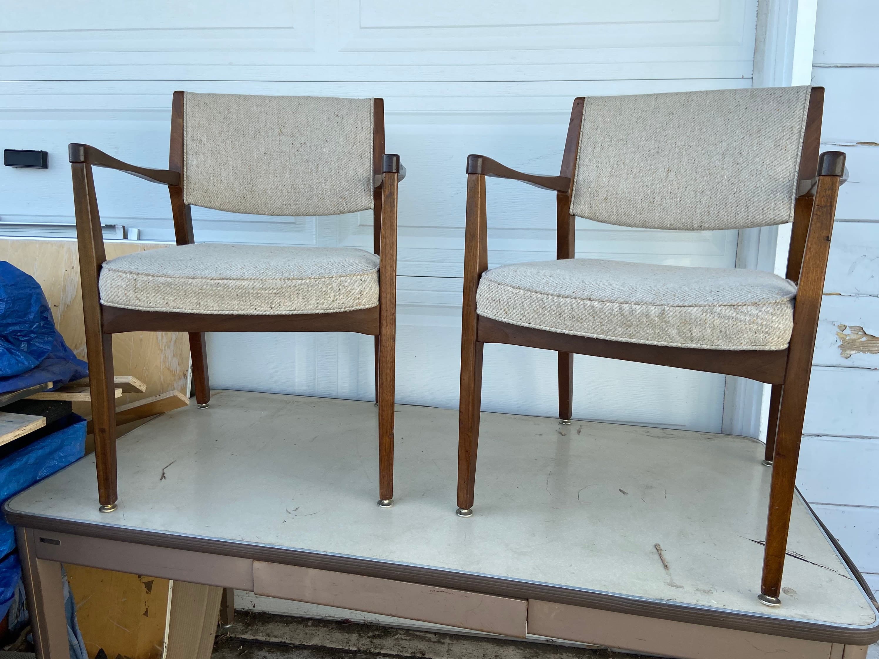 Vintage mid century modern accent armchairs set of 2 - Thumbnail 5