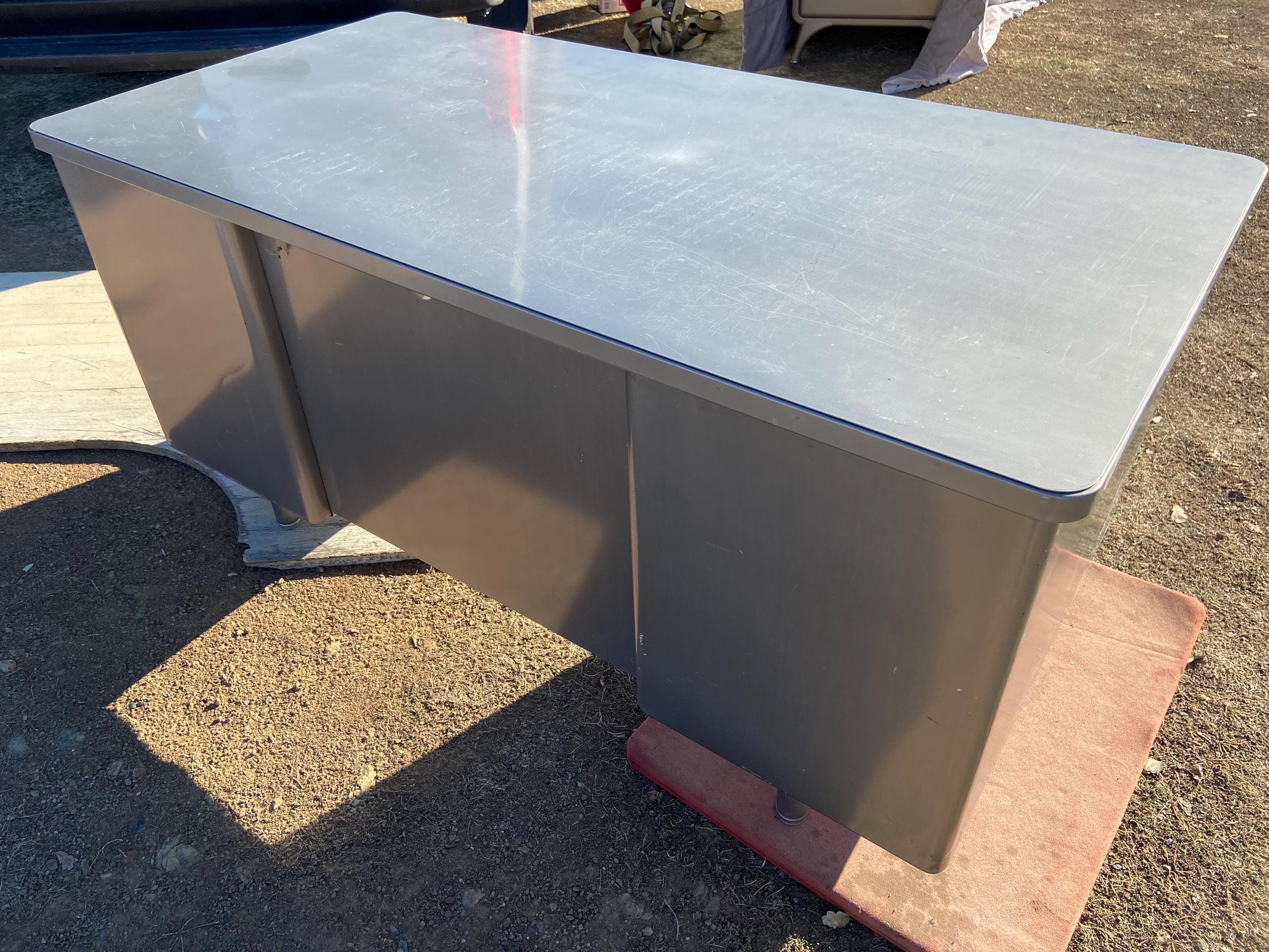 McDowell and Craig vintage mid century modern metal tanker desk - Thumbnail 10