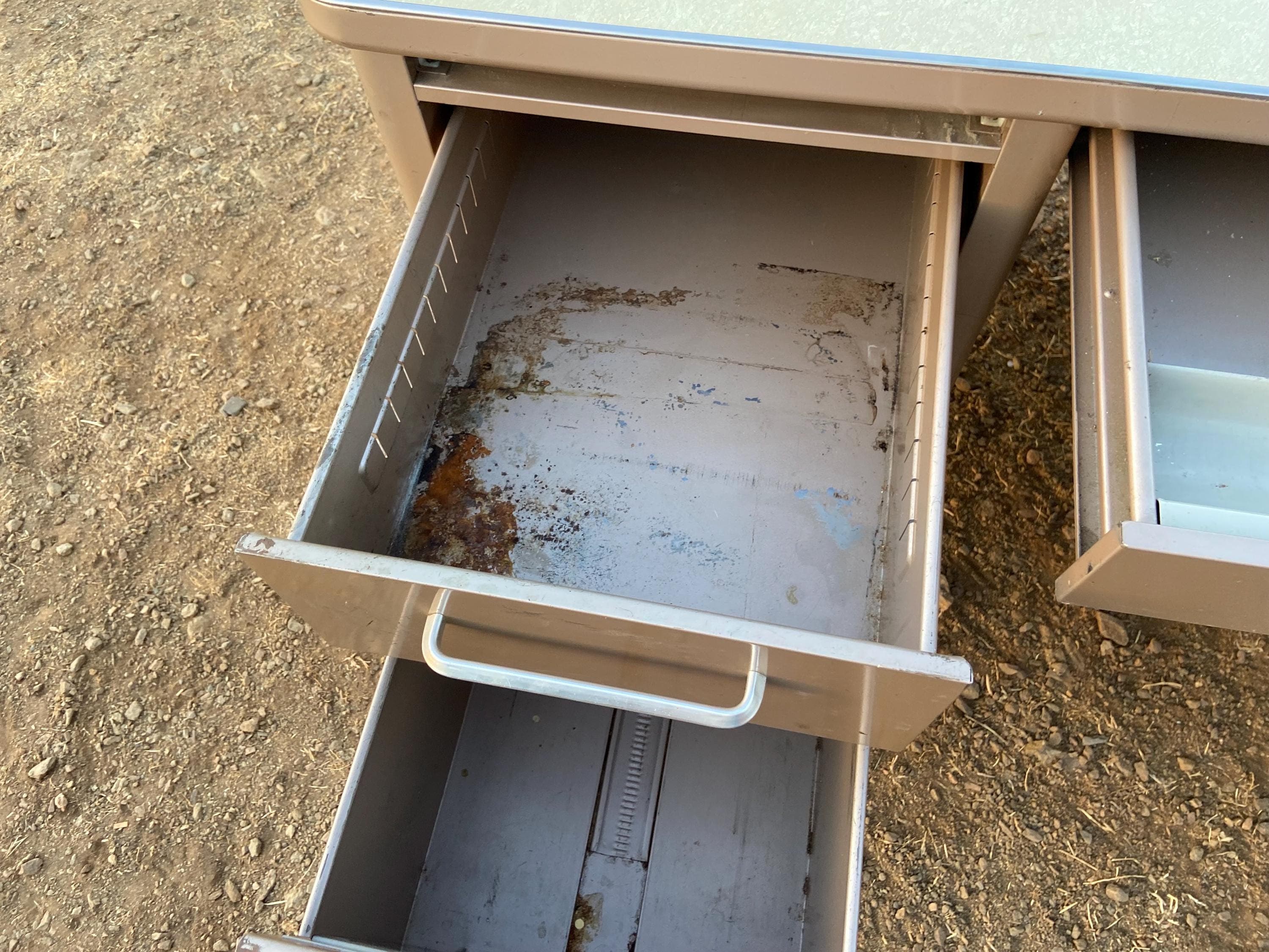 steelcase metal tanker desk needs restoration - Thumbnail 5