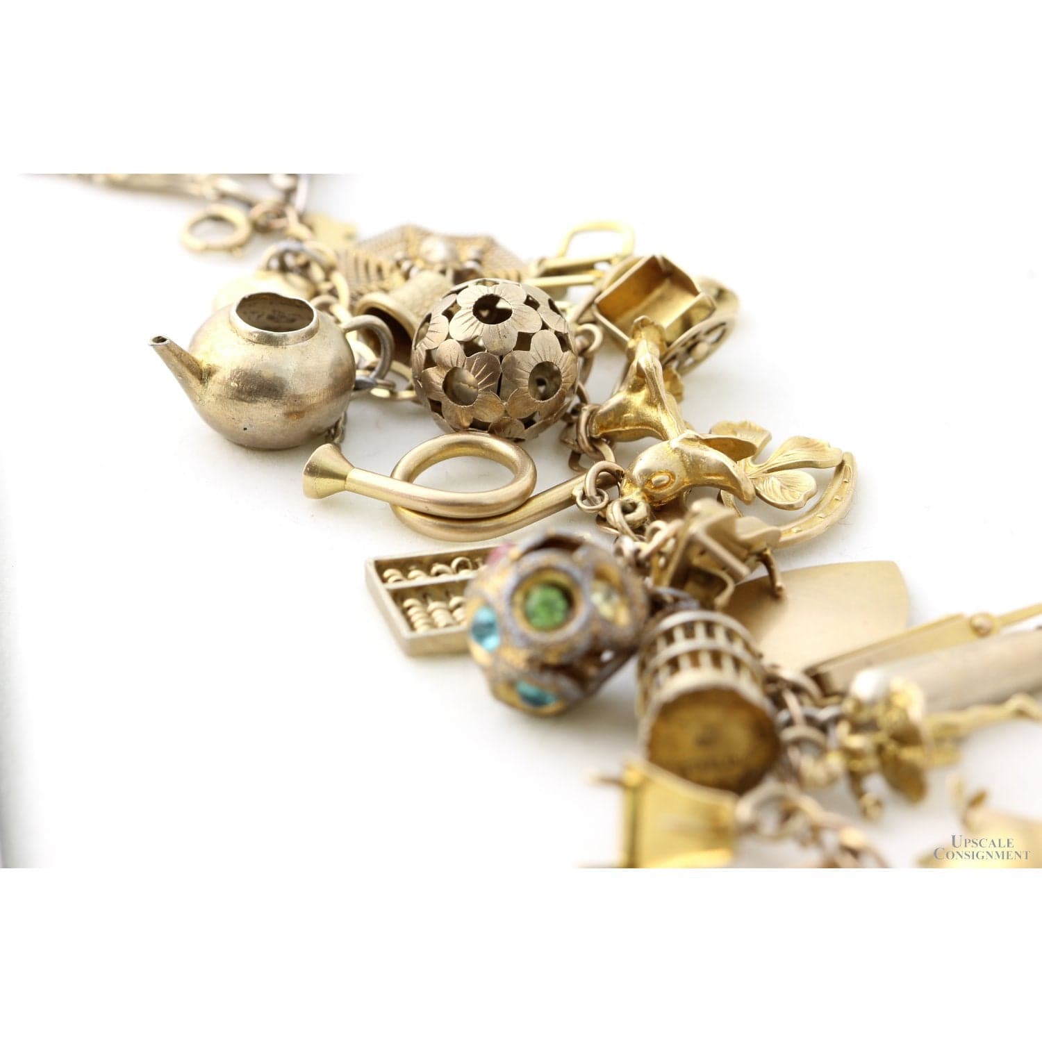 Vintage 10K Gold Charm Bracelet - 31 Charms c. 1960s - 6.25" length - Thumbnail 6