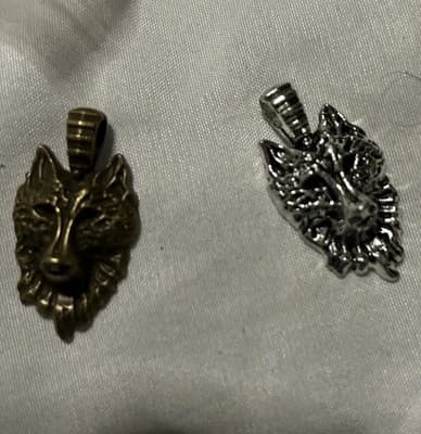 Wolf Head Pendant - Image 1