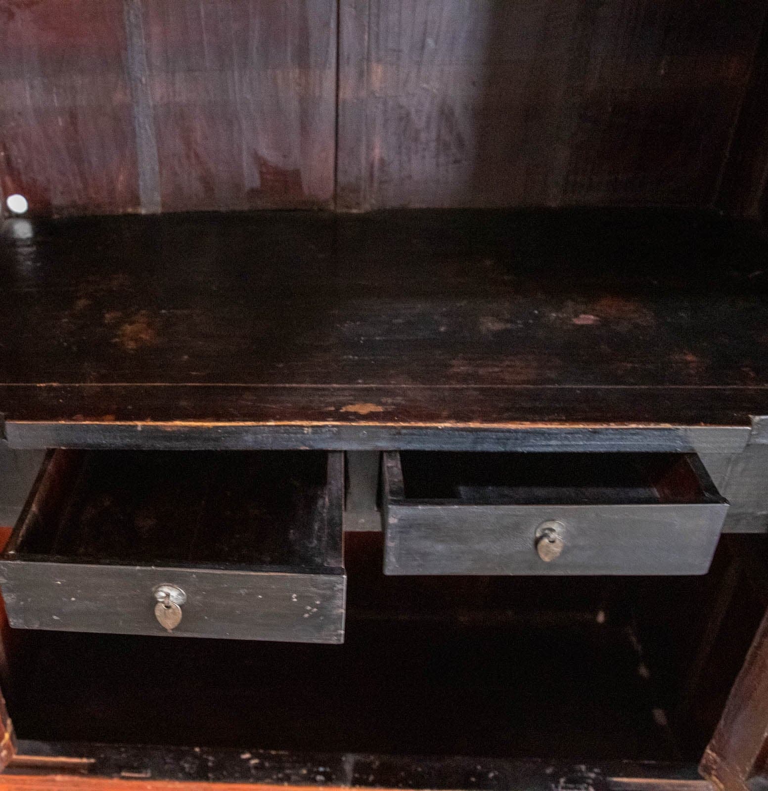 Early 1900s Chinese Red Lacquer Painted Two-Door Wedding Cabinet - Thumbnail 4